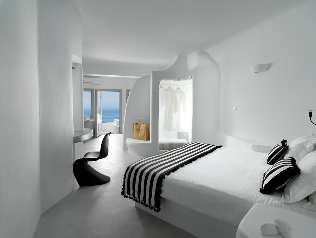 Tholos Honeymoon Suite Private Outdoor Hot Tub Caldera View,400161030:JPEG